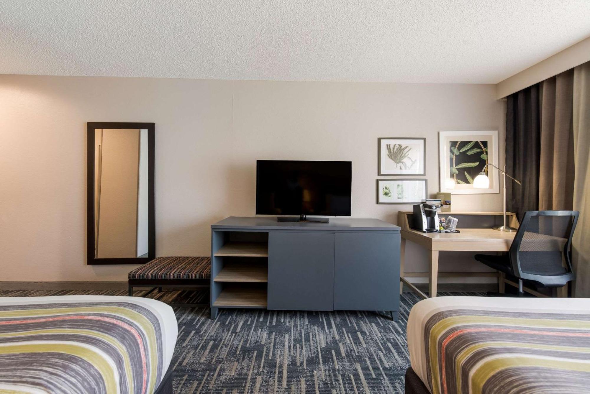 Country Inn & Suites By Radisson, Wichita East, Ks Exteriér fotografie
