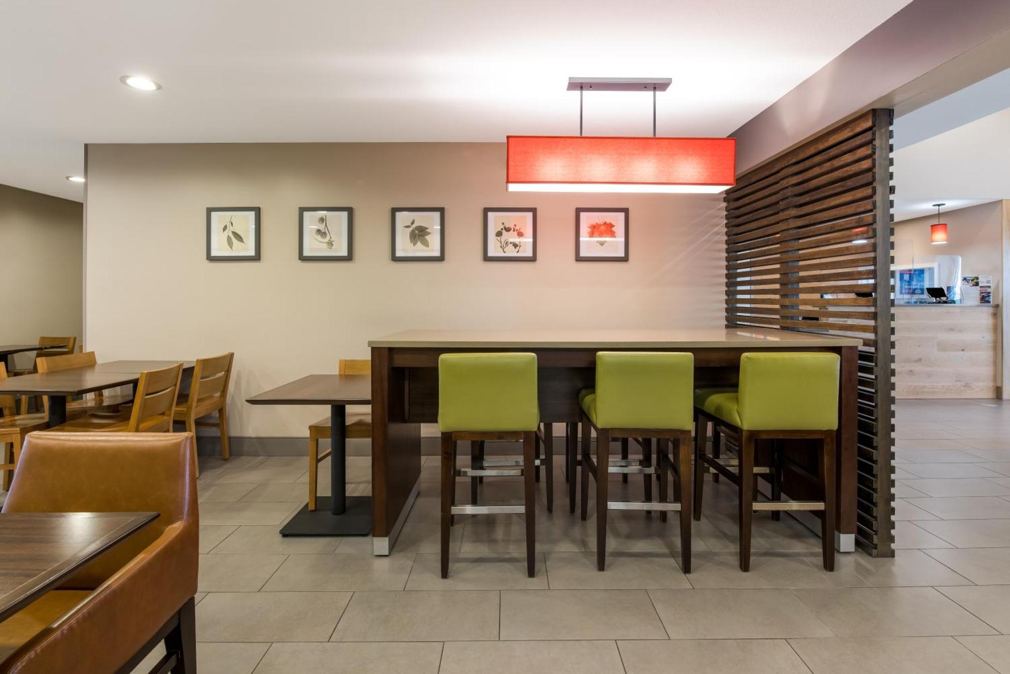 Country Inn & Suites By Radisson, Wichita East, Ks Exteriér fotografie